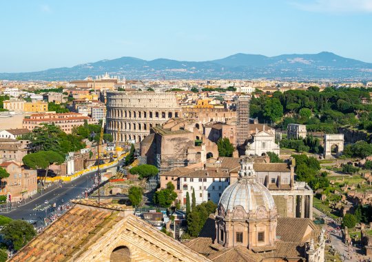 Italias fasjonable hjem overgår verdensomspennende tendenser: Hvordan Milano og Roma håndterer økonomisk usikkerhet.