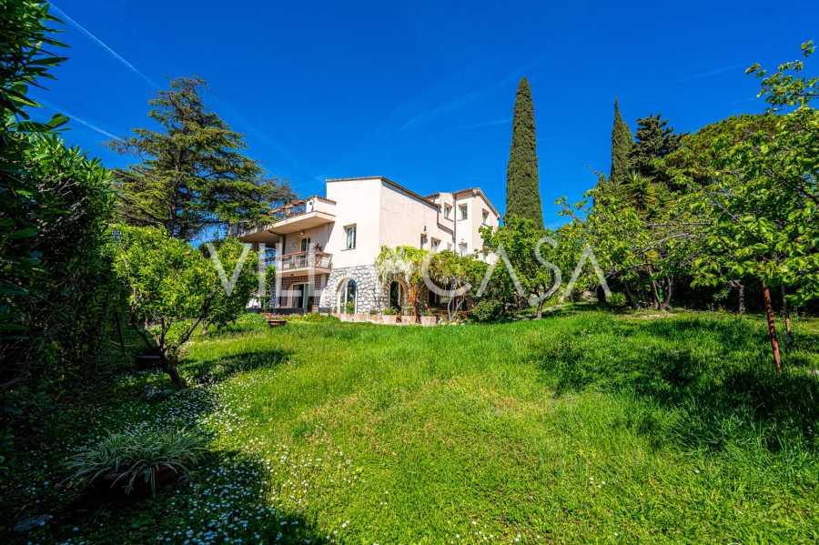 Villa til salgs i Bordighera, 550 m²