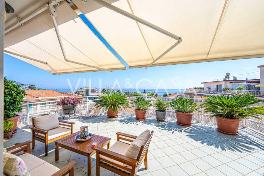 Penthouse på 125 m2 i Sanremo