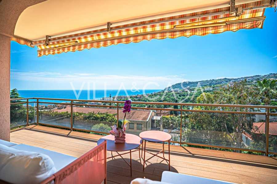 Renoverte treroms leilighet i Sanremo
