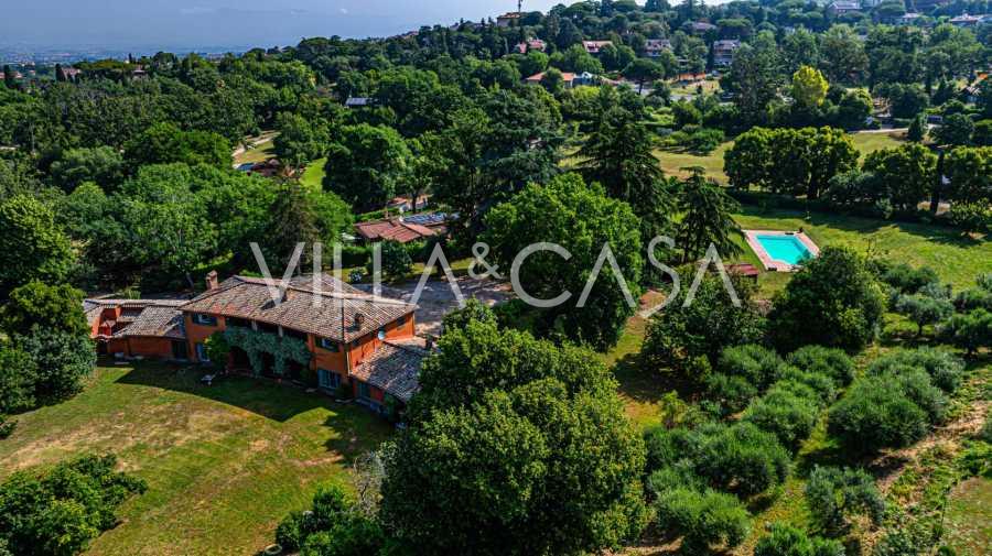 Villa med historie og basseng i Grottaferrata