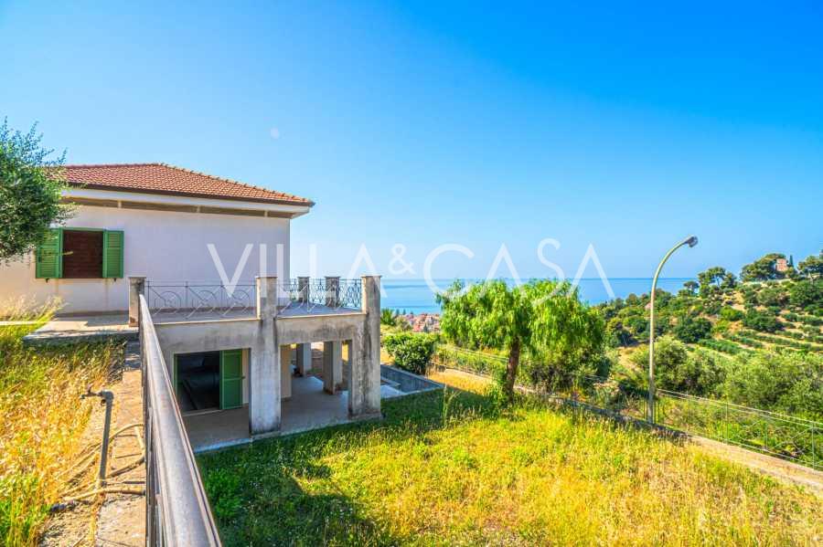 Moderne villa i Bordighera
