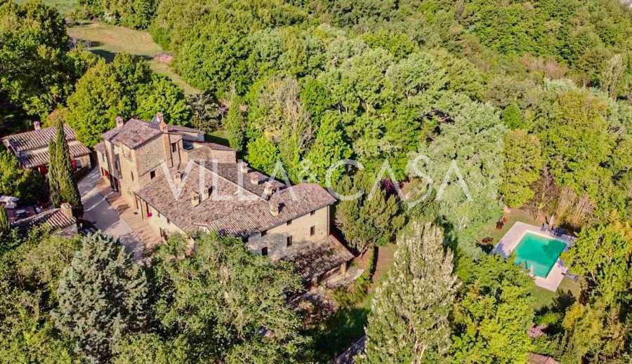 Elegant agriturisme til salgs i Perugia.