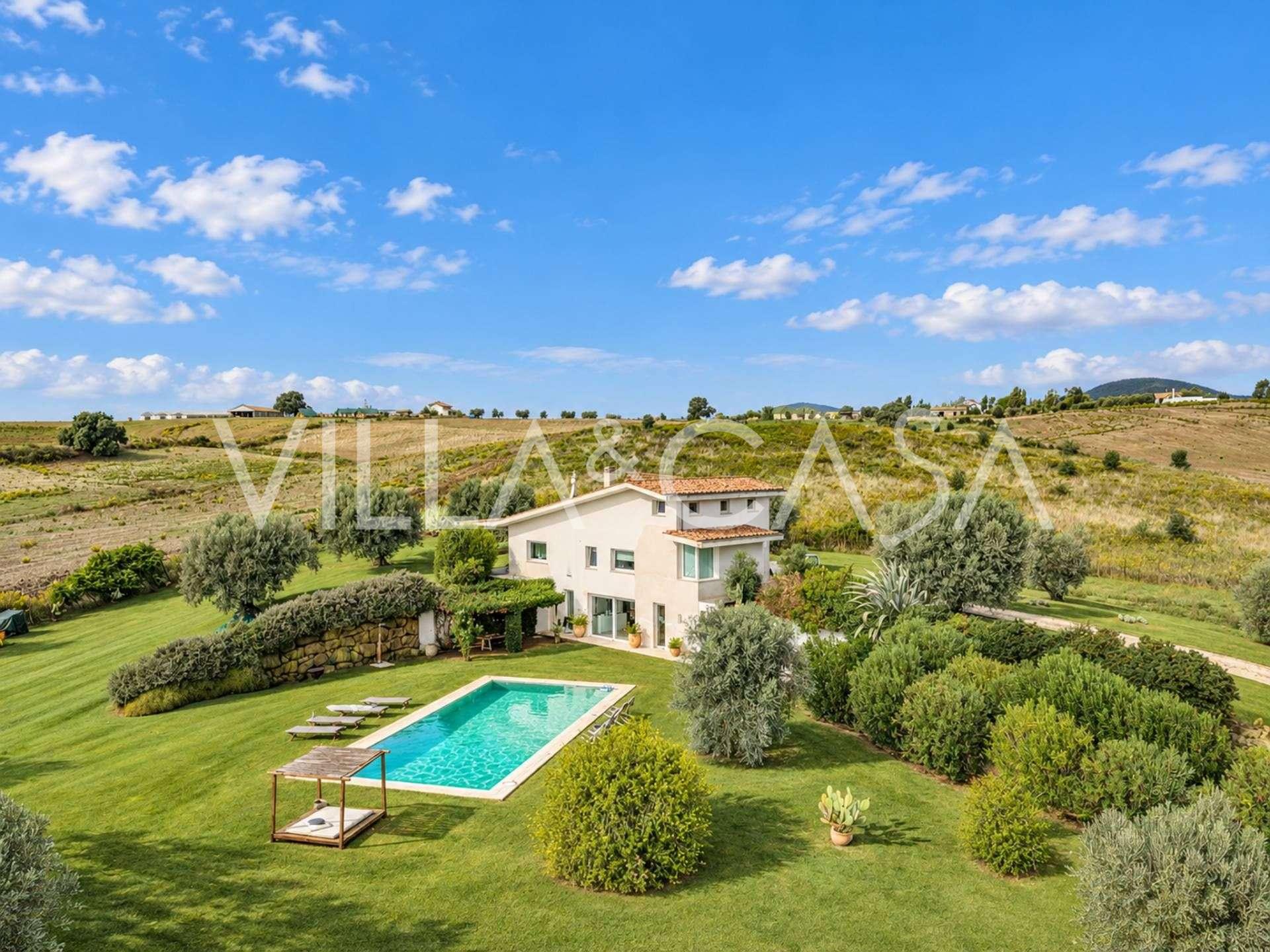 Villa med svømmebasseng og panoramautsikt på grensen mellom Lazio og Toscana