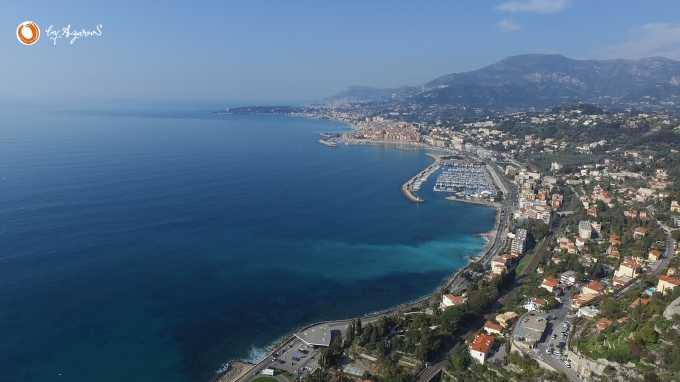 Villa med utsikt over Monaco og Den franske rivieraen i Ventimiglia.