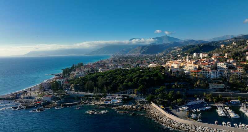 Toetasjes hus med hage i Bordighera.