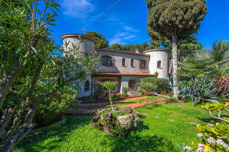 Leie av villa i Bordighera