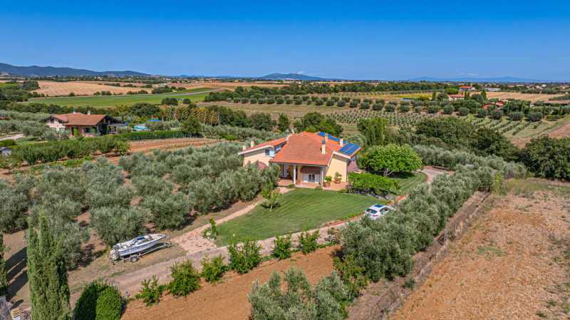 Villa til salgs i Montalto di Castro
