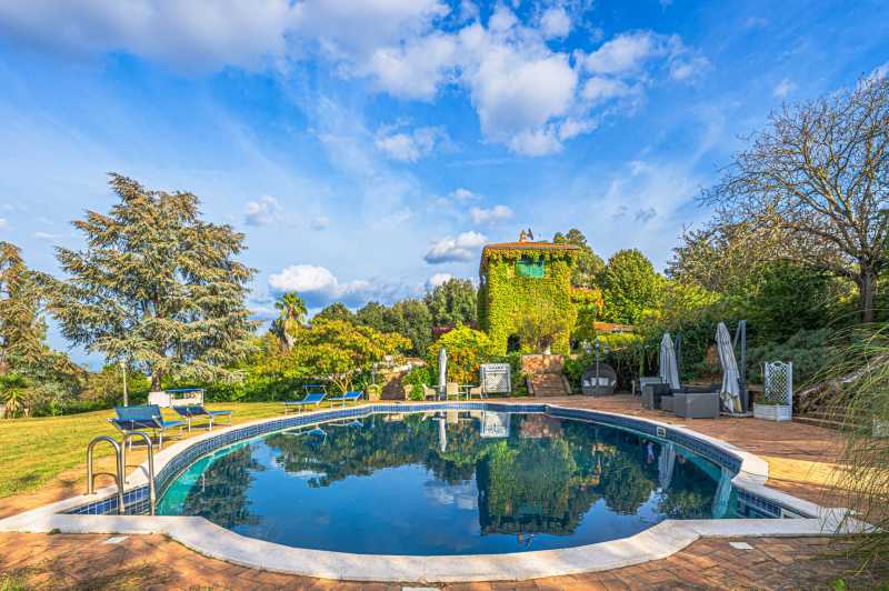 Villa til salgs i nærheten av Roma.