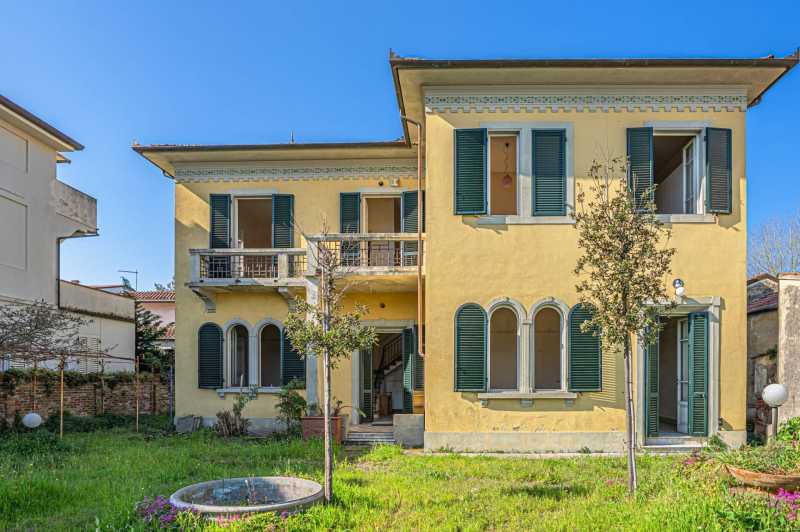 Elegant villa på Lido di Camaiore