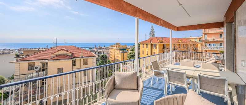 Leilighet i Sanremo etter renovering til salgs