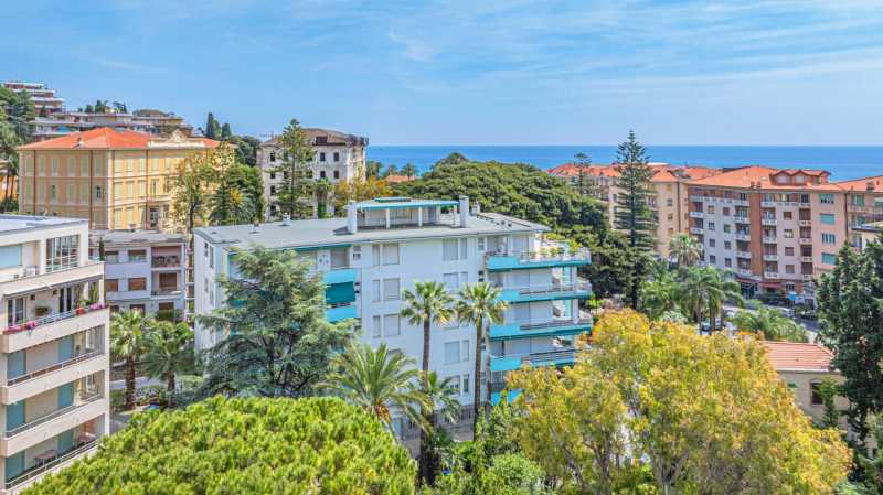 Penthouse til salgs i Sanremo