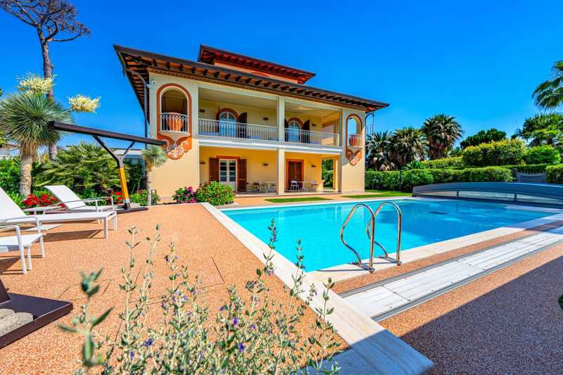 Til salgs luksuriøs villa i Forte dei Marmi