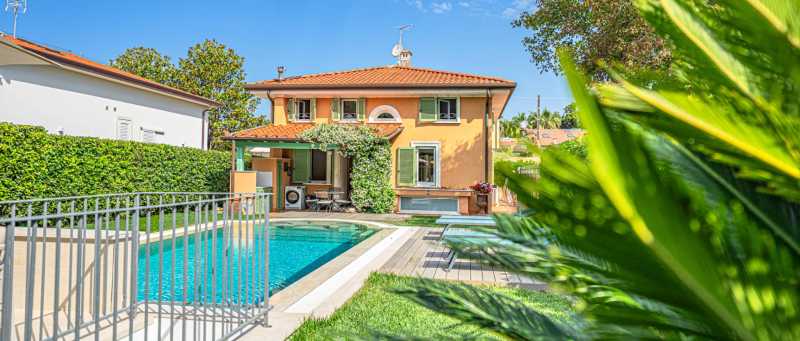 Villa til leie ved sjøen i Marina di Pietrasanta