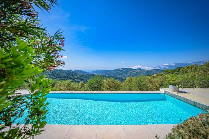 Til salgs fantastisk villa i Dolceacqua