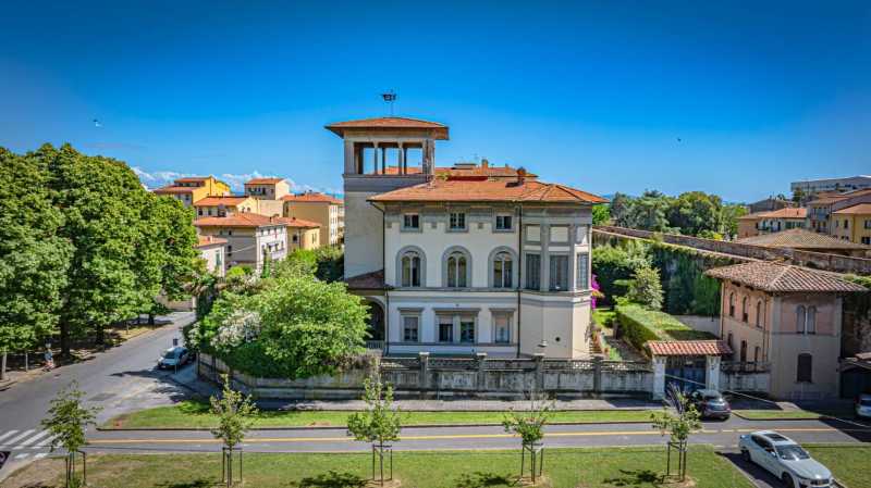 Stilig historisk villa til salgs i sentrum av Pisa