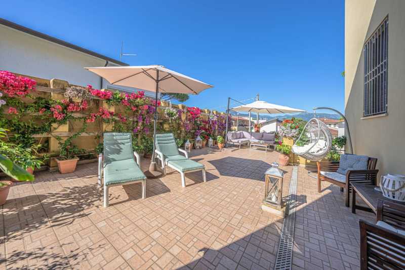 Stilig hotell til salgs i Lido di Camaiore