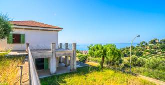 Moderne villa i Bordighera