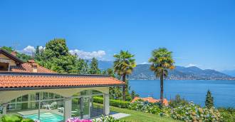 Eksklusiv villa ved innsjøen Maggiore til salgs