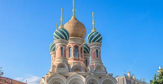 Romslig leilighet ved sjøen i sentrum av Sanremo.