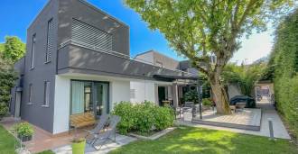 En villa med basseng i Ferrara.