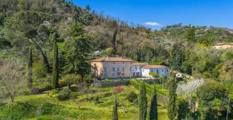 Villa med historisk sjarm i Lucca.