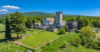 Til salgs praktfull slott i Viterbo
