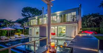 Til salgs ny villa ved kysten nær Forte dei Marmi