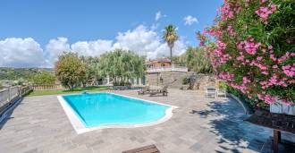 Til salgs fantastisk villa i Imperia