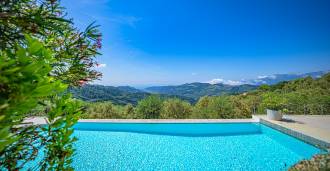 Til salgs fantastisk villa i Dolceacqua