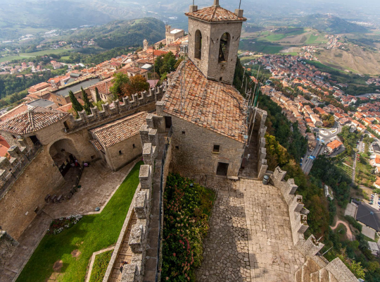 San Marino er et veldig lite land på kartet over Italia 2021